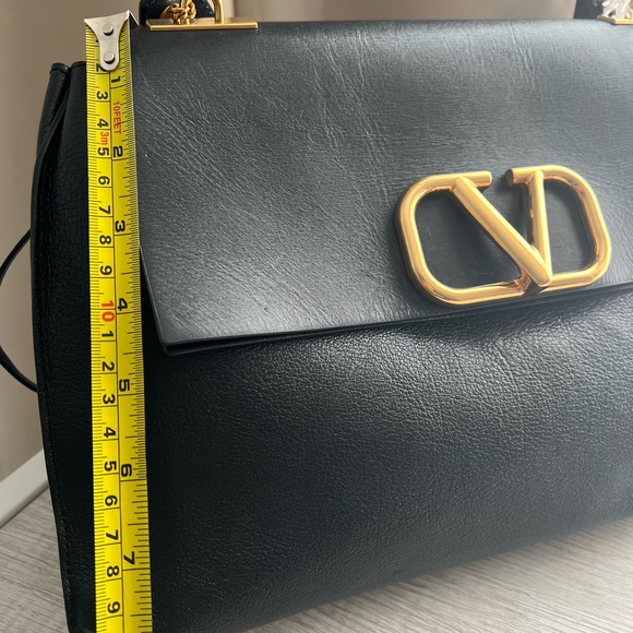 Valentino V-Ring Medium Leather Shoulder Bag - Picture 12 of 15